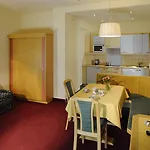 Arabella Retreat & 4*