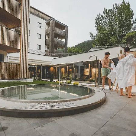 Hotel Arabella Retreat & 4*