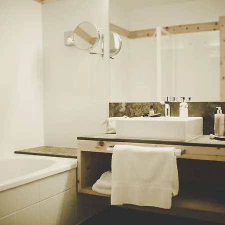 Arabella Retreat &