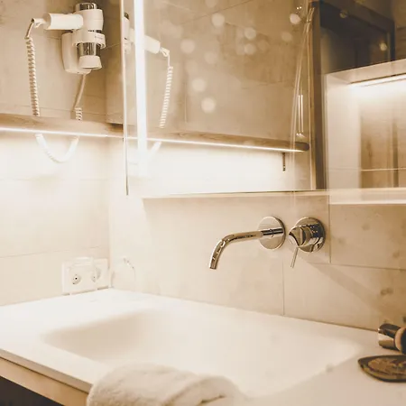 Hotel Arabella Retreat &