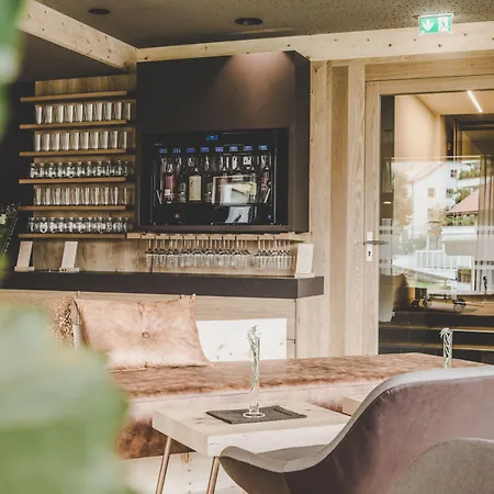 Hotel Arabella Retreat &