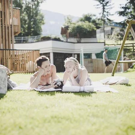 Arabella Retreat &