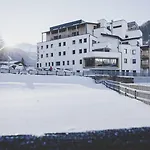 Hotel Arabella Retreat &