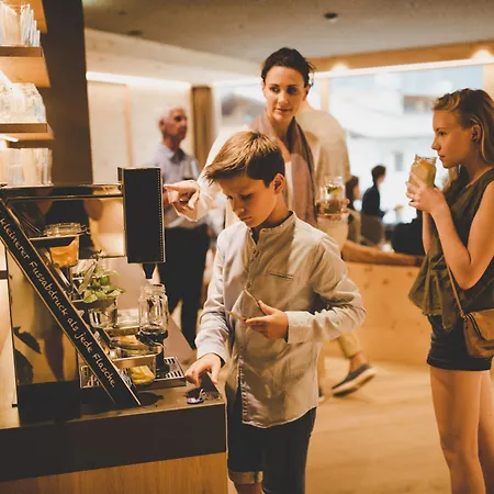 Otel Arabella Retreat & 4*