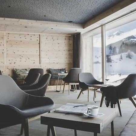 Hotel Arabella Retreat &