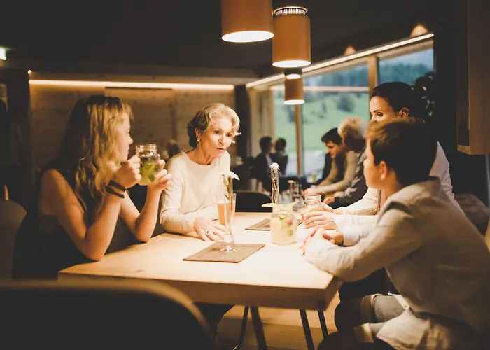 Arabella Retreat & Наудерс